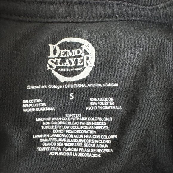 NWOT HOT TOPIC Demon Slayer T Shirt Size S - Picture 3 of 6